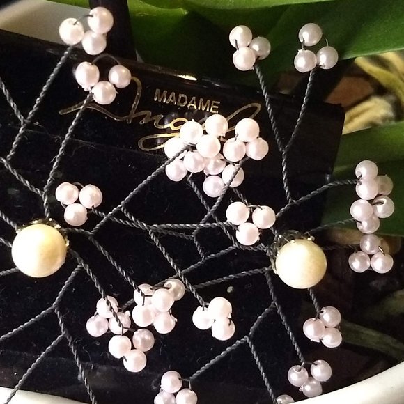 Vintage 80s delicate spray of 'pearls' statement earrings NWT - Picture 4 of 6